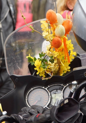 "Motoświęconka" - poświęcenie pokarmów dla motocyklistów - sanktuarium