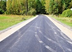 Nowy asfalt, nowe pobocza - przebudowa (modernizacja) drogi dojazdowej do gruntów rolnych w Łążku Ordynackim