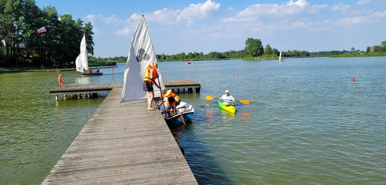 „Wiatr i woda – pierwsze spotkanie – 2021” – kurs żeglarski wstępny dla mieszkańców Gminy Janów Lubelski
